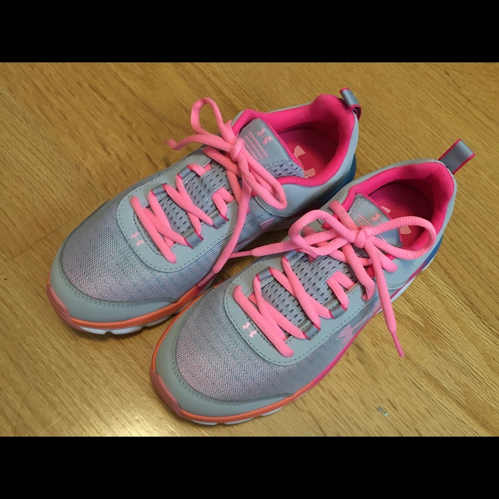 Under Armour GS Assert 8 Girls' Sneakers